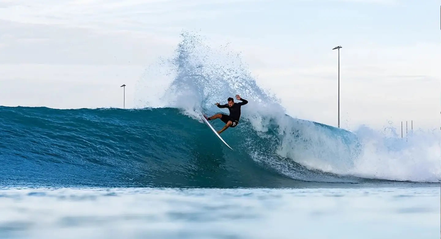 Surf Abu Dhabi